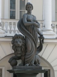 IMG_0809.JPG (189.08 КБ) 35038 просмотров У входа в галерею искусств Зураба Церетели